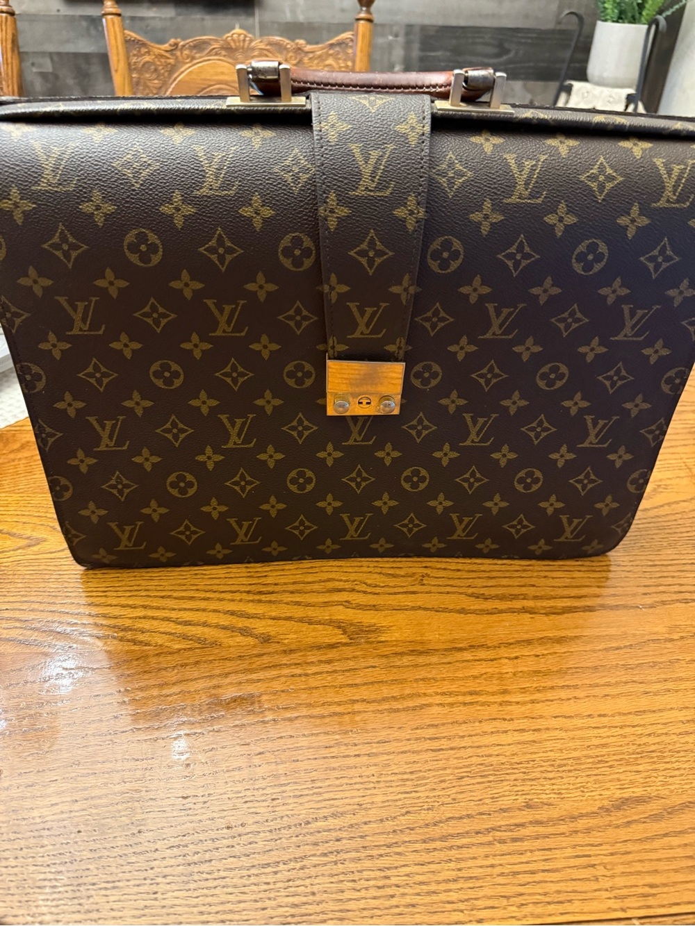 Louis Vuitton Serviette Fermeur Briefcase with Gold Hardware